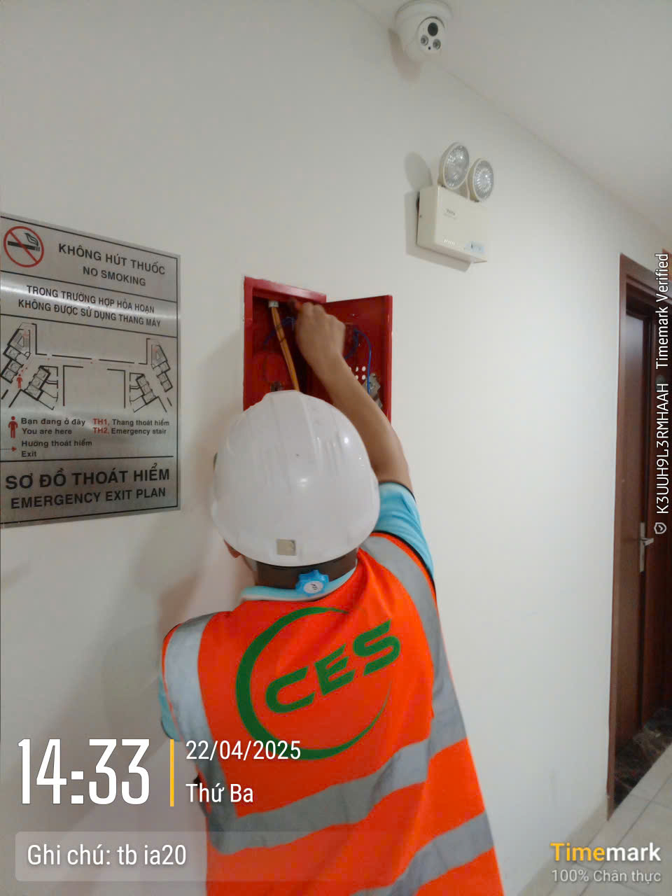 Kiểm tra thiết bị báo cháy tại hành lang chung cư IA20 Ciputra
